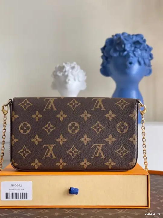 WIS LOUIS FÉLICIE VUITTON POCHETTE 0528